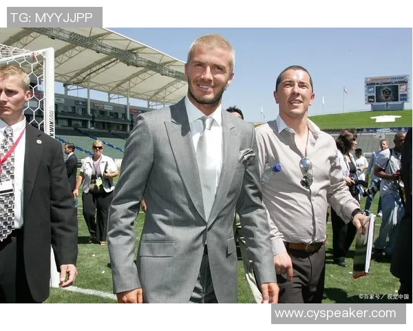 退役足球明星的辉煌历程与个人成就全景介绍